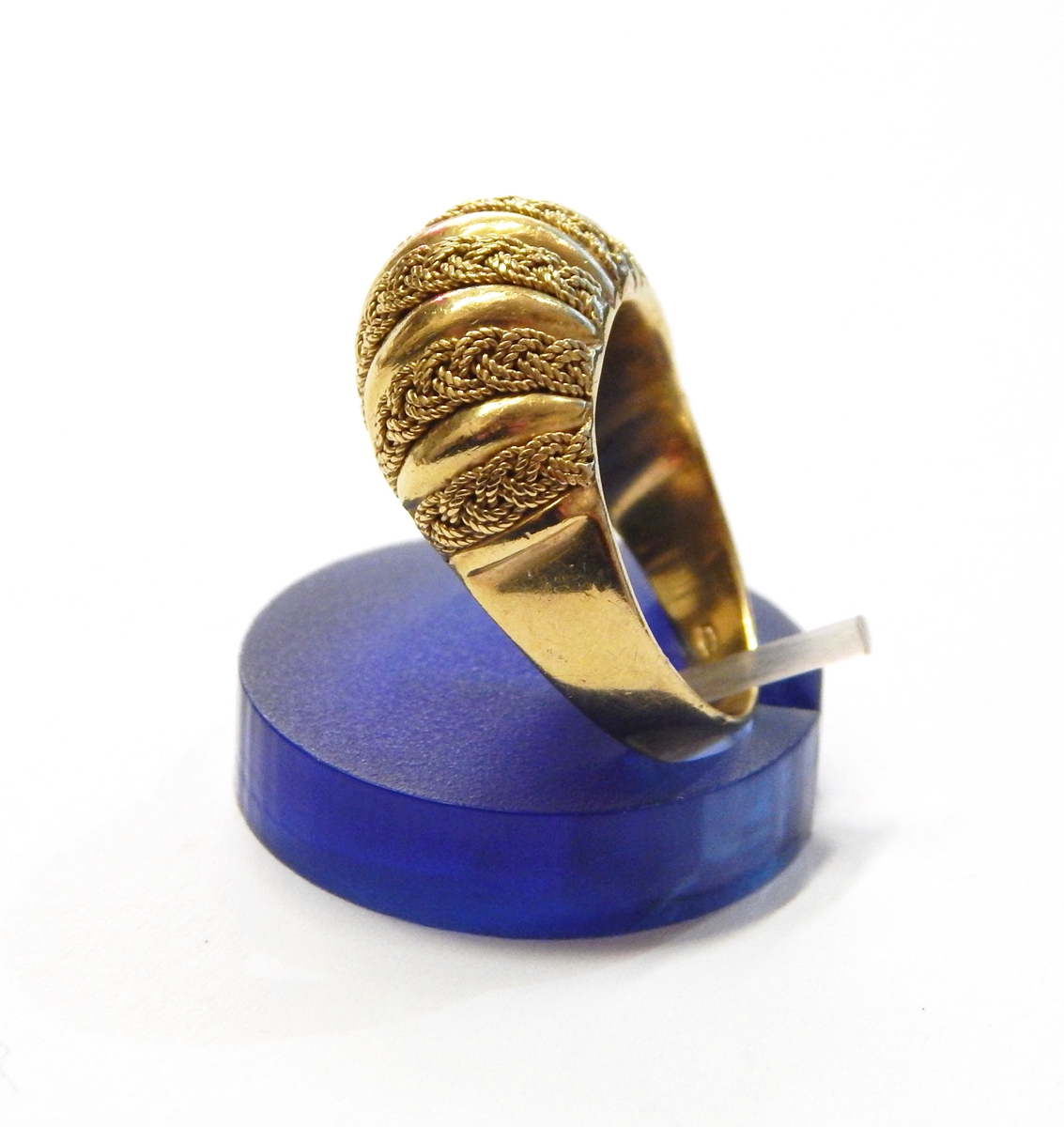 18ct gold dress ring, - Image 8 of 9