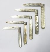 William IV silver folding fruit knife, the mother-of-pearl handle with hobnail decoration,