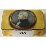 A George III silver-gilt snuff box, with a bust of Admiral Nelson, after Simon de Koster,