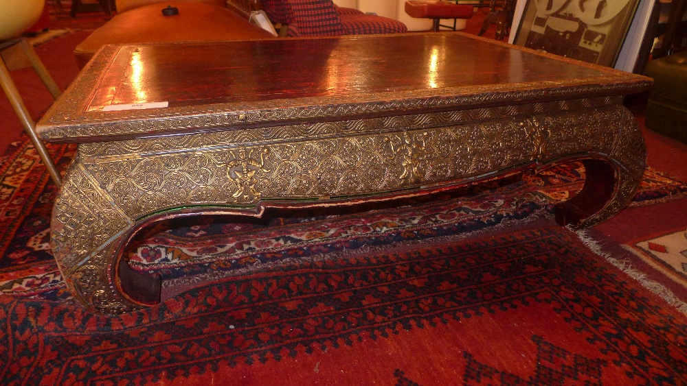 A 20th century Chinese lacquered low tab - Image 2 of 3