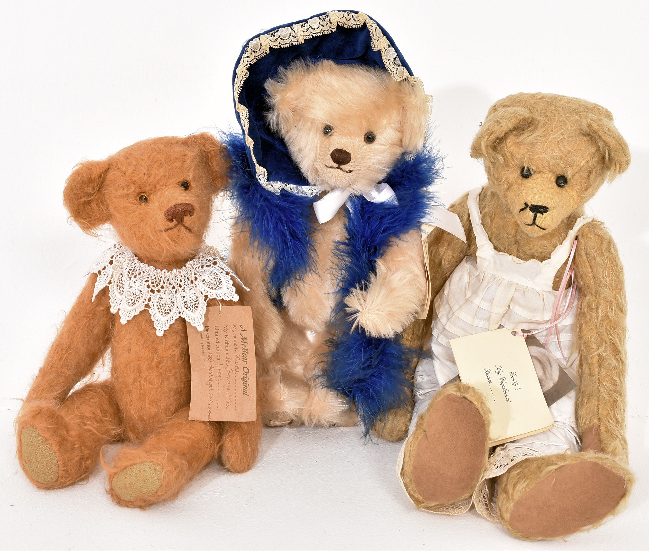 A Set Of 3 Vintage Limited Edition Teddy Bears Inc