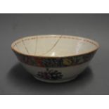 A 19th Century Chinese bowl with floral detailing (AF)