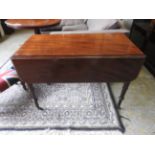 A fine quality early Victorian mahogany penbroke table with single drawer