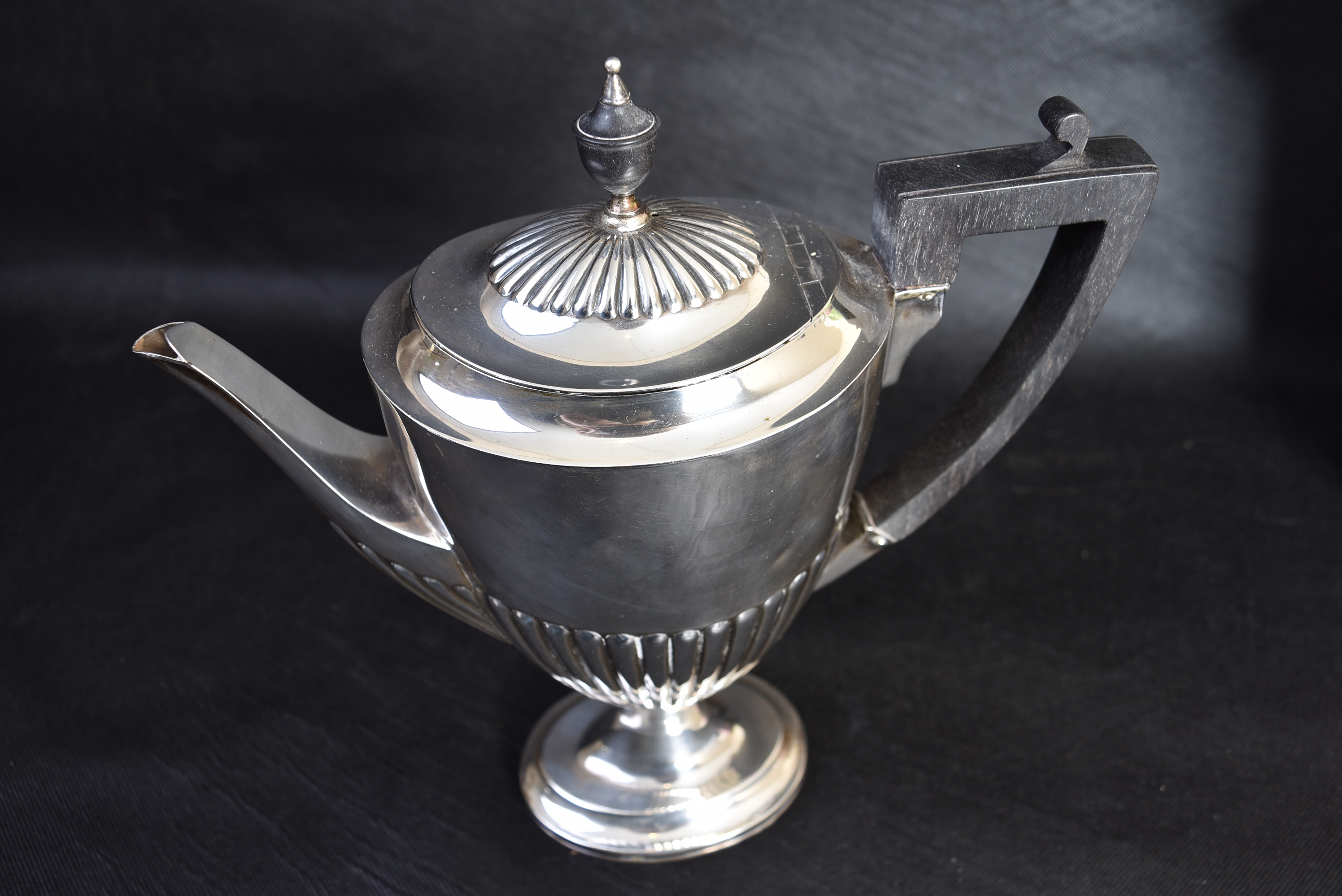 Half fluted coffee pot with sieve 1899 - Image 3 of 3