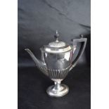 Half fluted coffee pot with sieve 1899