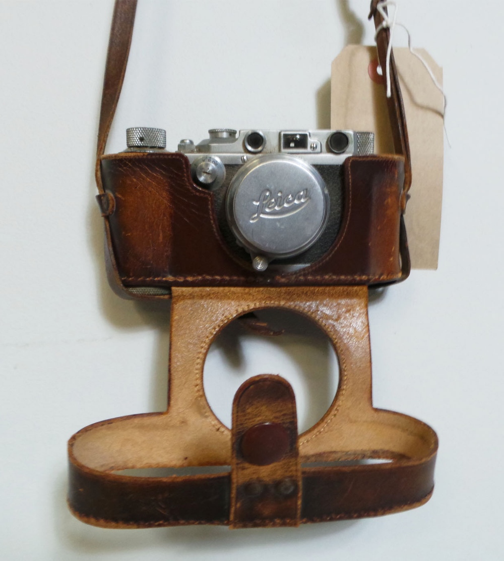 A Leica Ernst Leitz no165623 in original leather case