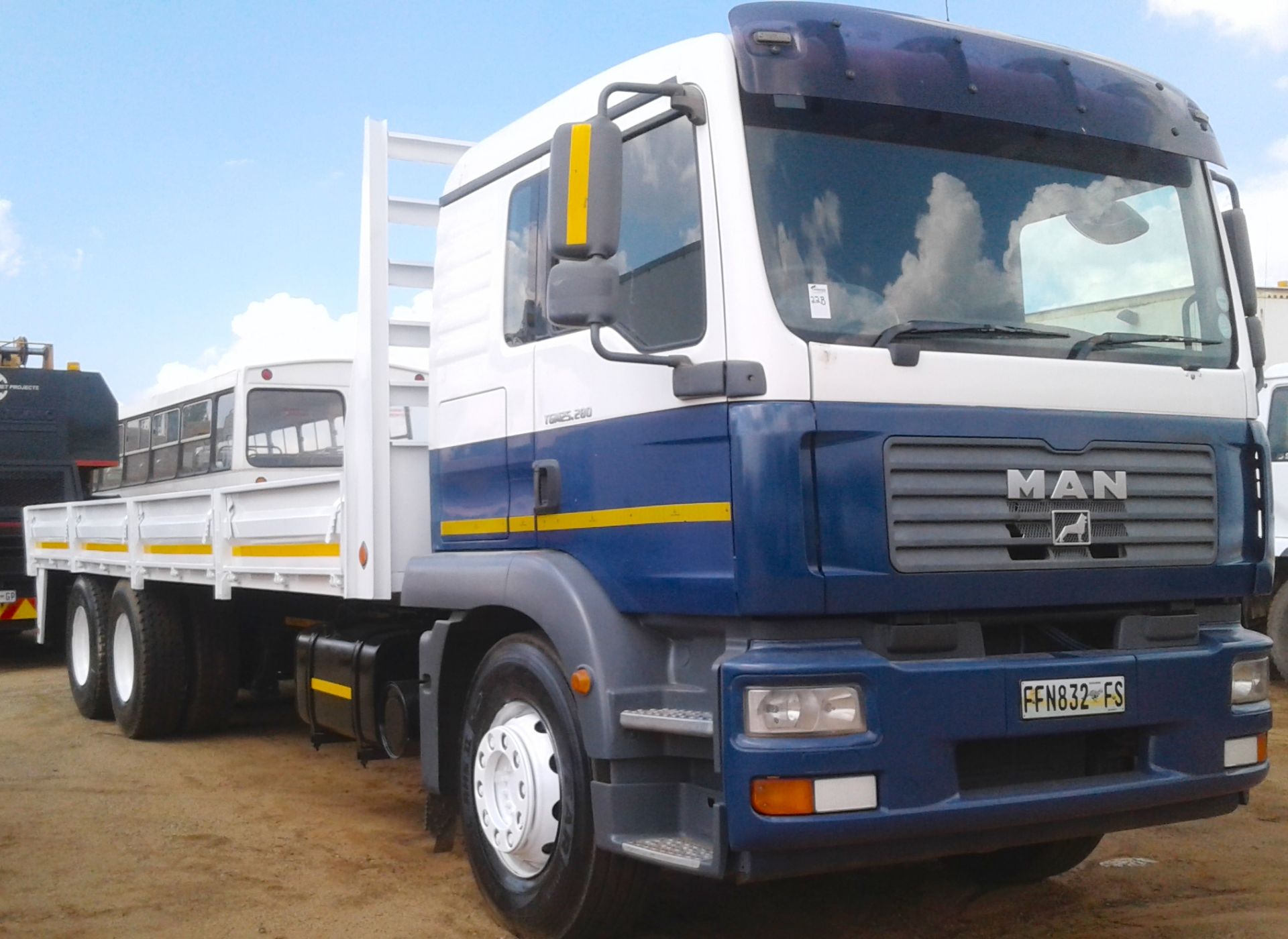 2009 MAN TGM 25-280 D/SIDE - (FFN832FS)