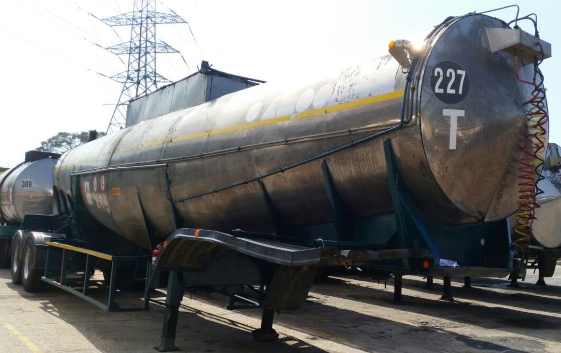 2001 TTM DOUBLE AXLE BITUMEN TANKER TRAILER - (ND555267)