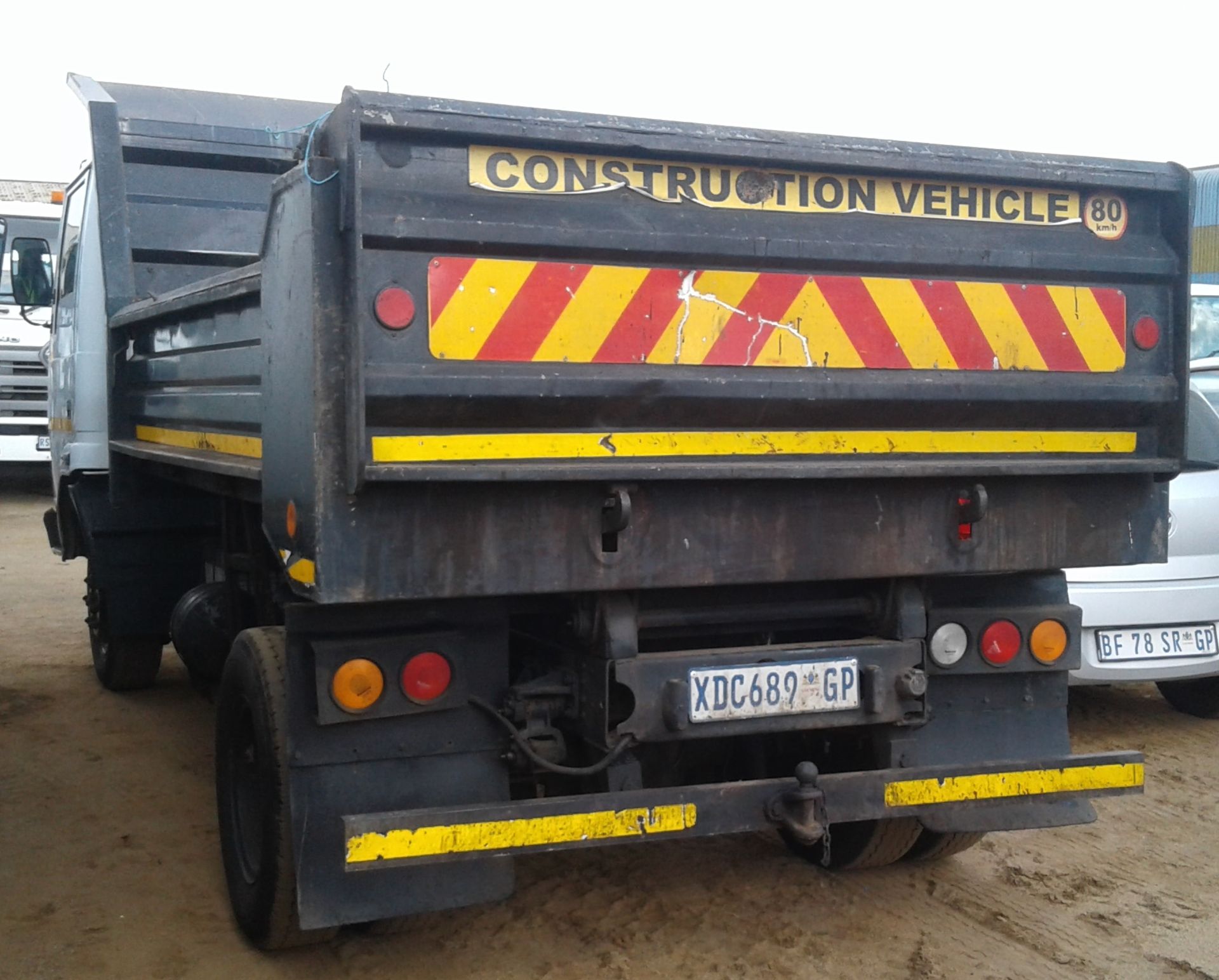 2008 TATA 709EX TIPPER - (XDC689GP) - Image 2 of 3