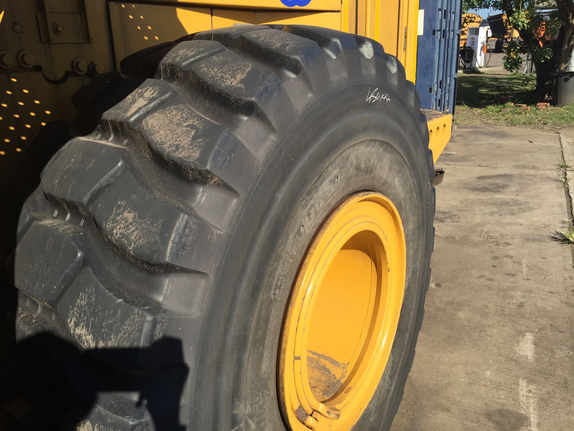 2013 BELL L2606E FRONT END LOADER - (AEBD826EC00100428) - Image 5 of 12