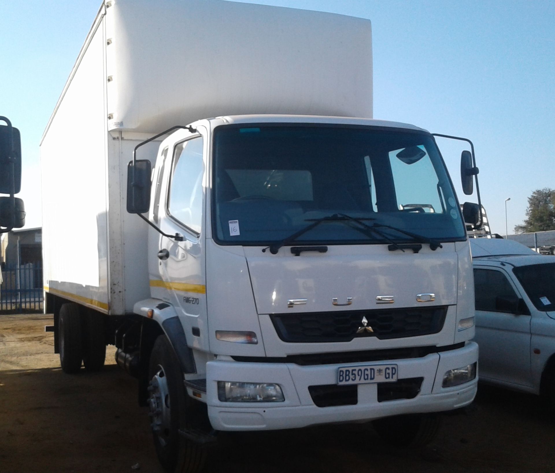 2010 MITSUBISHI FUSO FM16-270 V/VAN - (BB59GDGP)