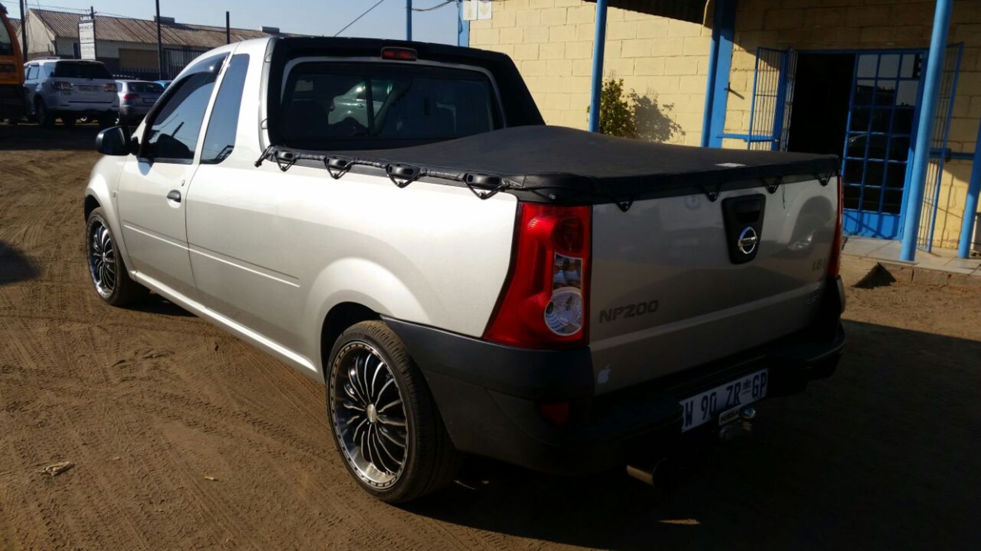 2012 NISSAN NP200 1.6 LDV (KM - 82272) - (BW90ZRGP) - Image 2 of 5