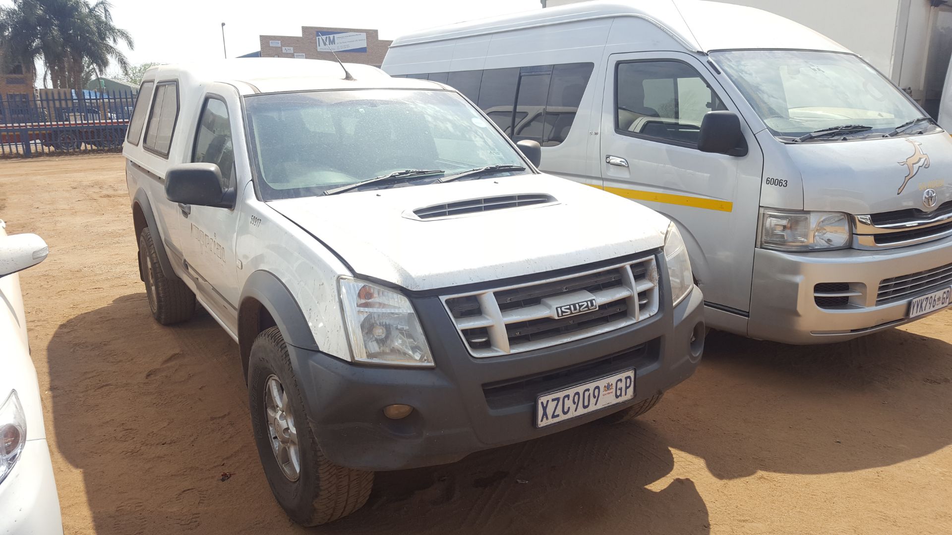 2009 ISUZU KB300TDi LWB LDV - (XZC909GP)