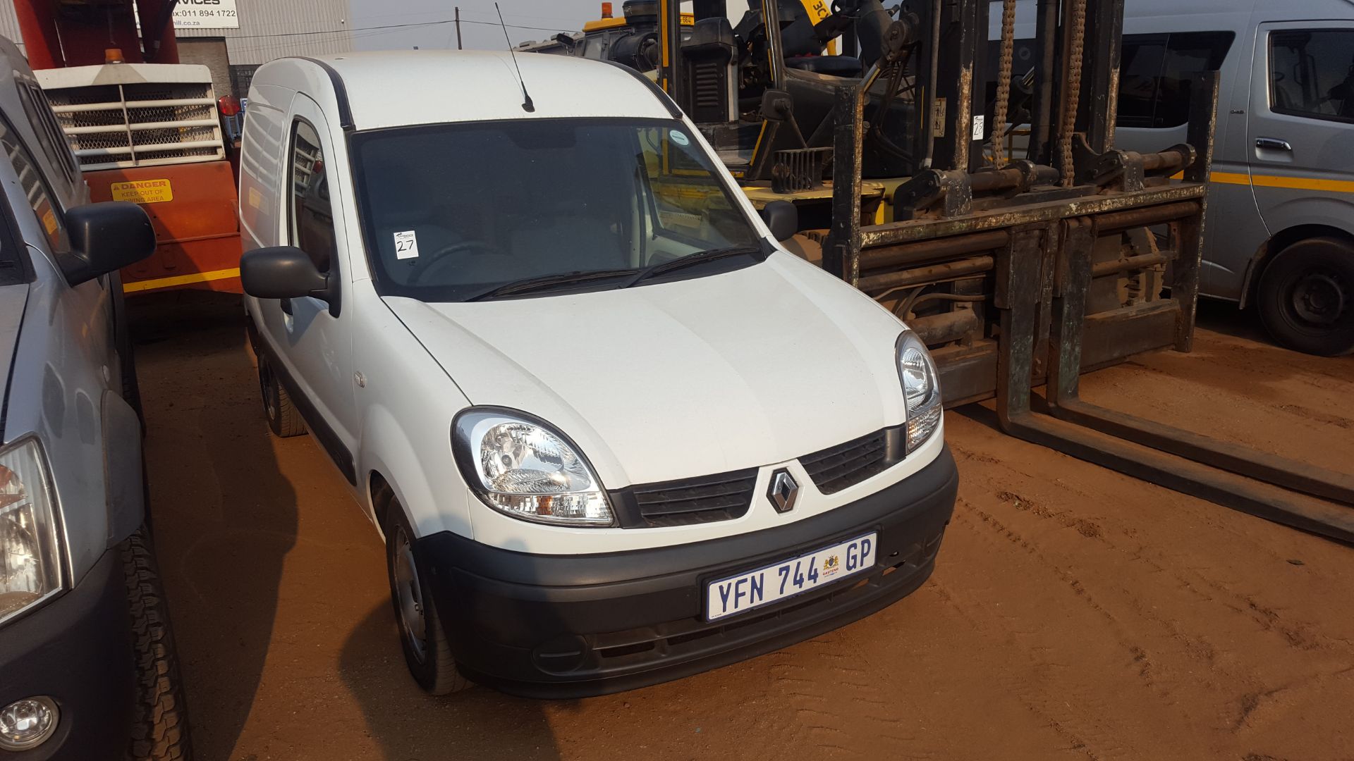 RENAULT KANGOO DCI P/VAN - (YFN744GP)