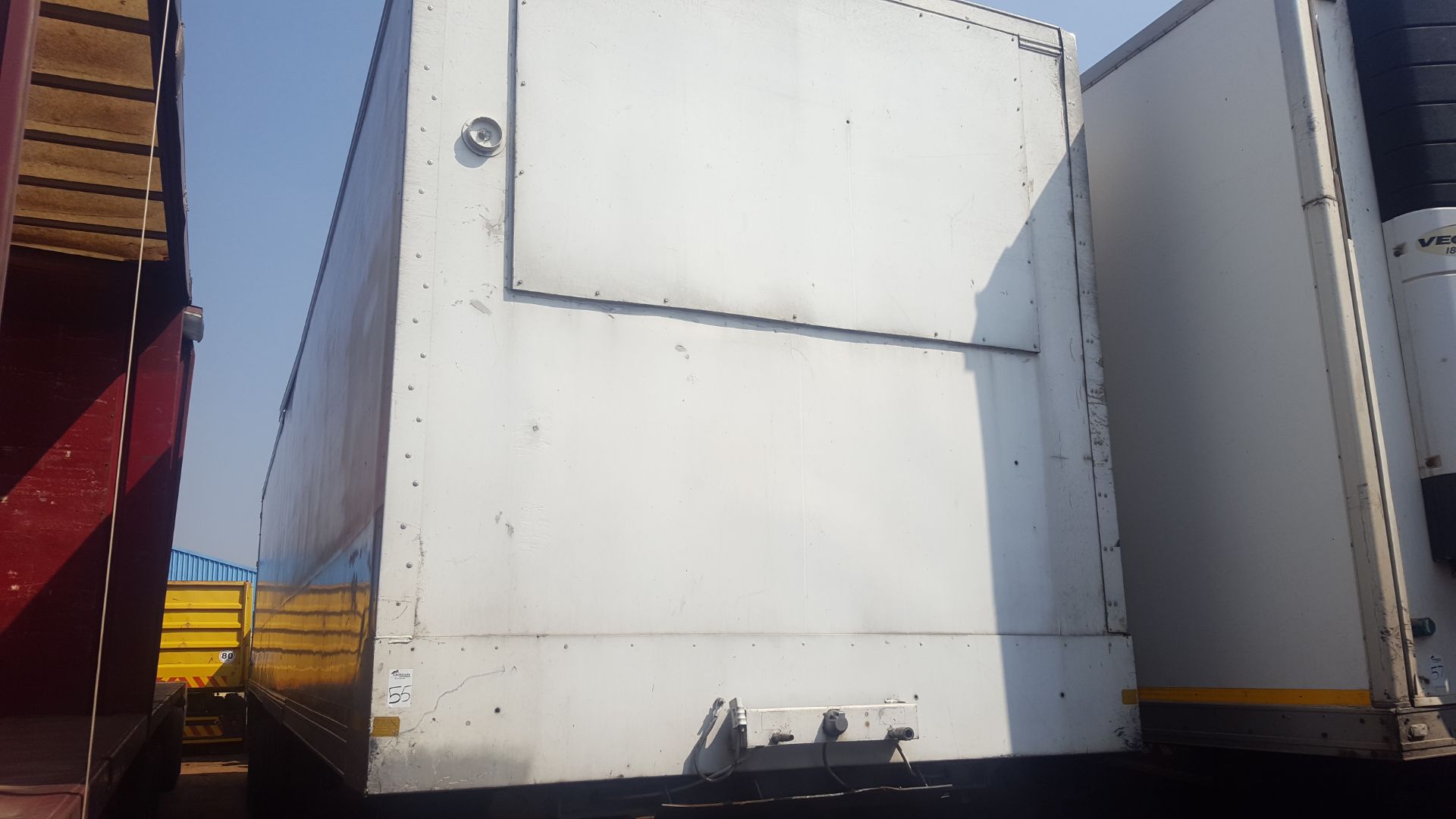 HENRED D/AXLE REEFER TRAILER - (FVM503MP)