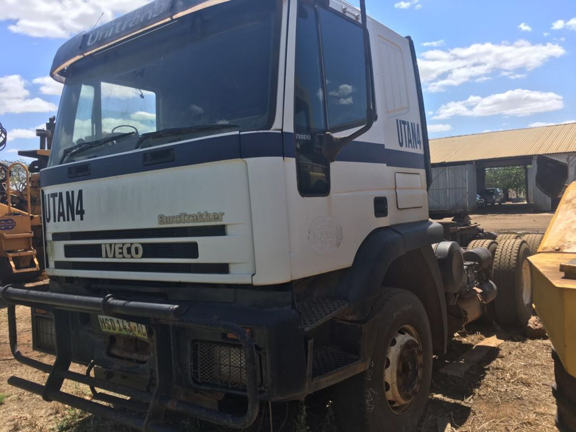 2003 IVECO EUROTRAKKER 720E420 6x4 T/T MSD143AL - (UTAN 4) - Subject to Confirmation - Image 2 of 3