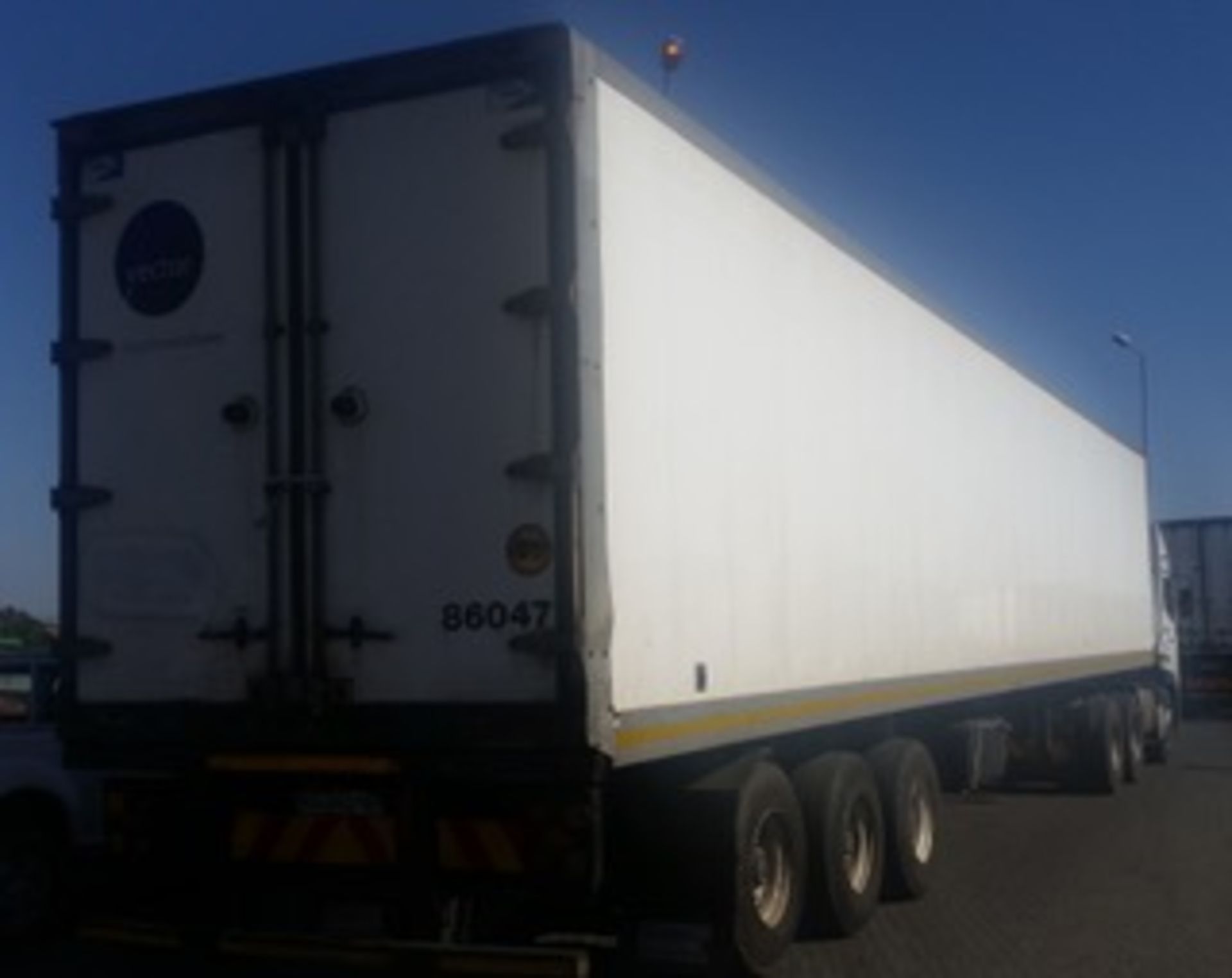 2007 CTS REFRIGERATED TRI-AXLE TRAILER - (86047) - LOCATION RUSTENBURG - Subject to Confirmation - Image 4 of 5