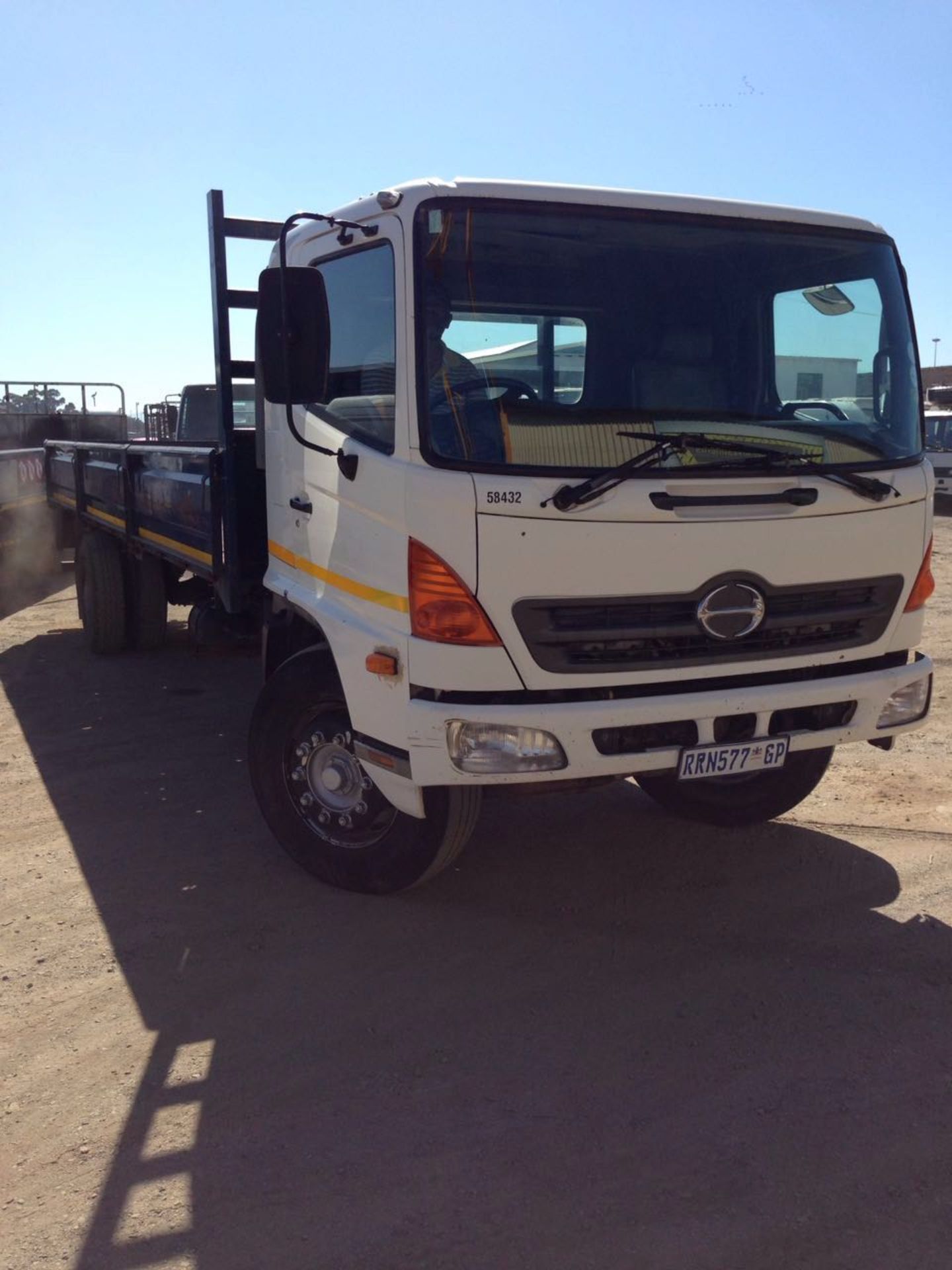 2004 TOYOTA HINO 15-258 D/SIDE - (RRN577GP)