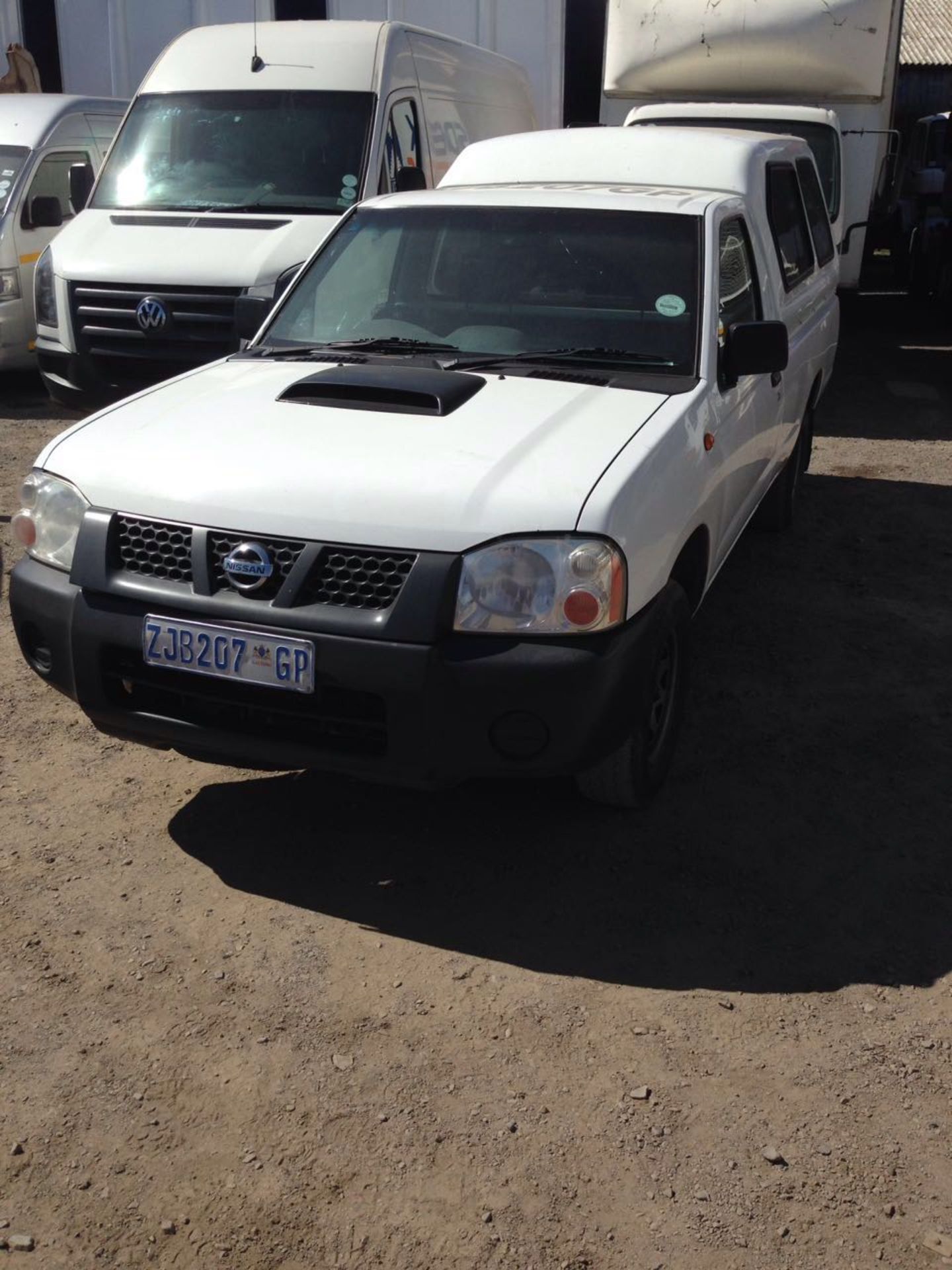 2010 NISSAN NP300 HARDBODY LDV - (ZJB207GP) - Image 2 of 3