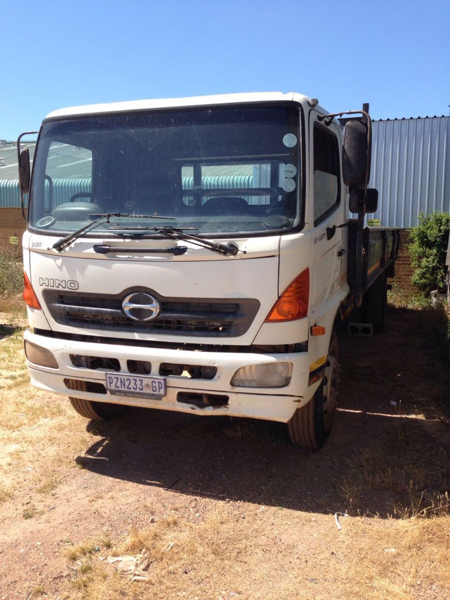 2004 TOYOTA HINO 15-257 D/SIDE (NON-RUNNER) - (PZN233GP) - Image 2 of 2