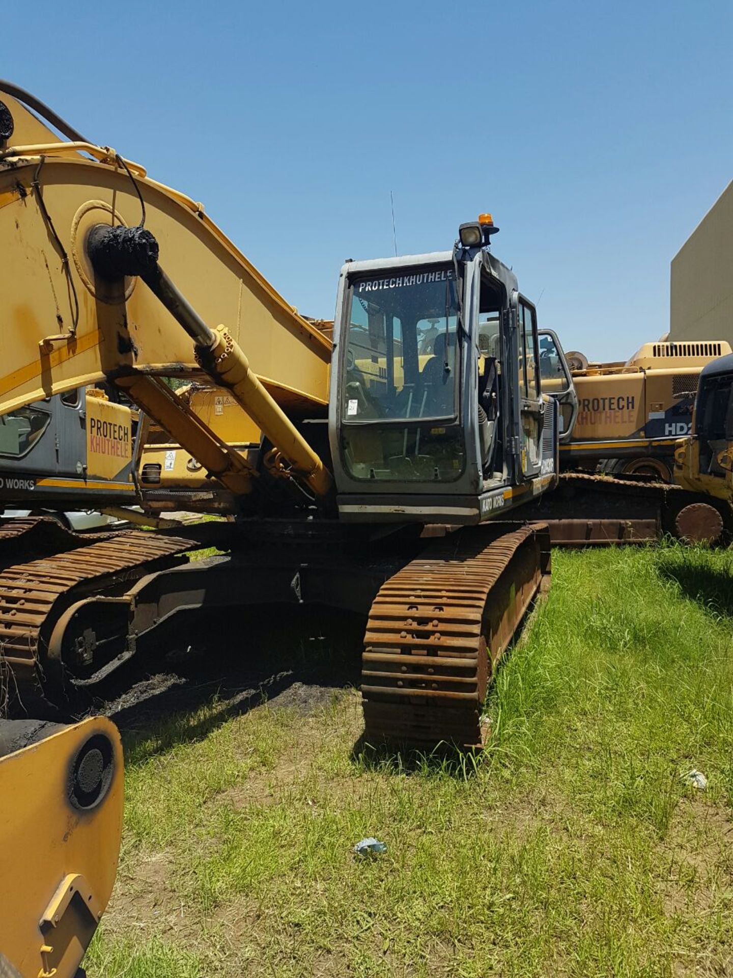 2011 BELL HD1430 EXCAVATOR - NON-RUNNER - (HD14301171) - Image 2 of 2