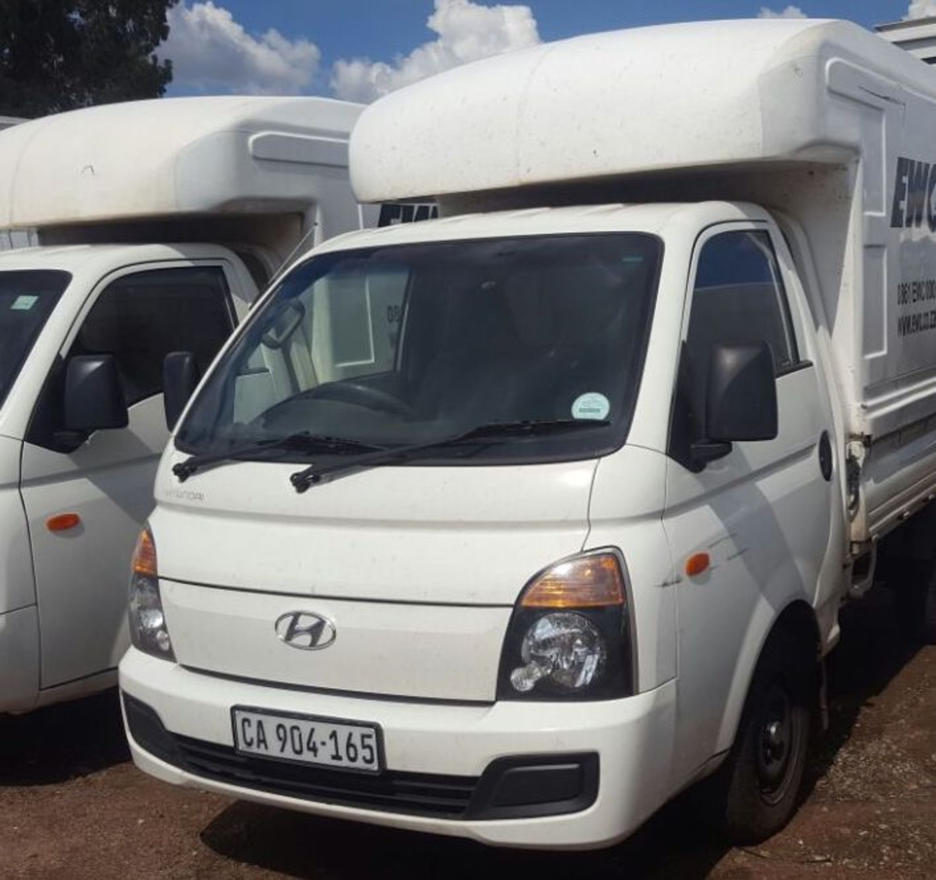 2012 HYUNDAI H100 D/SIDE WITH CANOPY - (CA904165) - Image 3 of 3