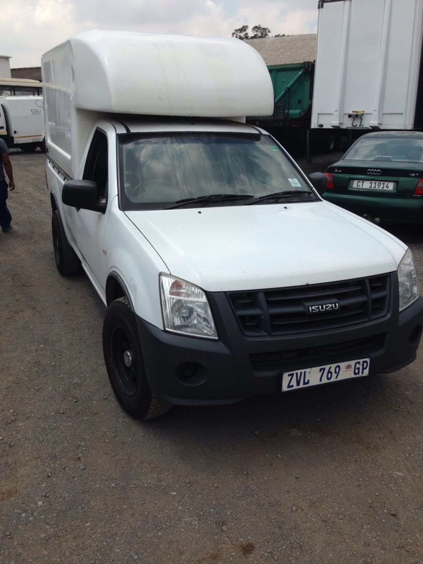 2010 ISUZU KB250 LDV - (ZVL769GP) - Image 2 of 4