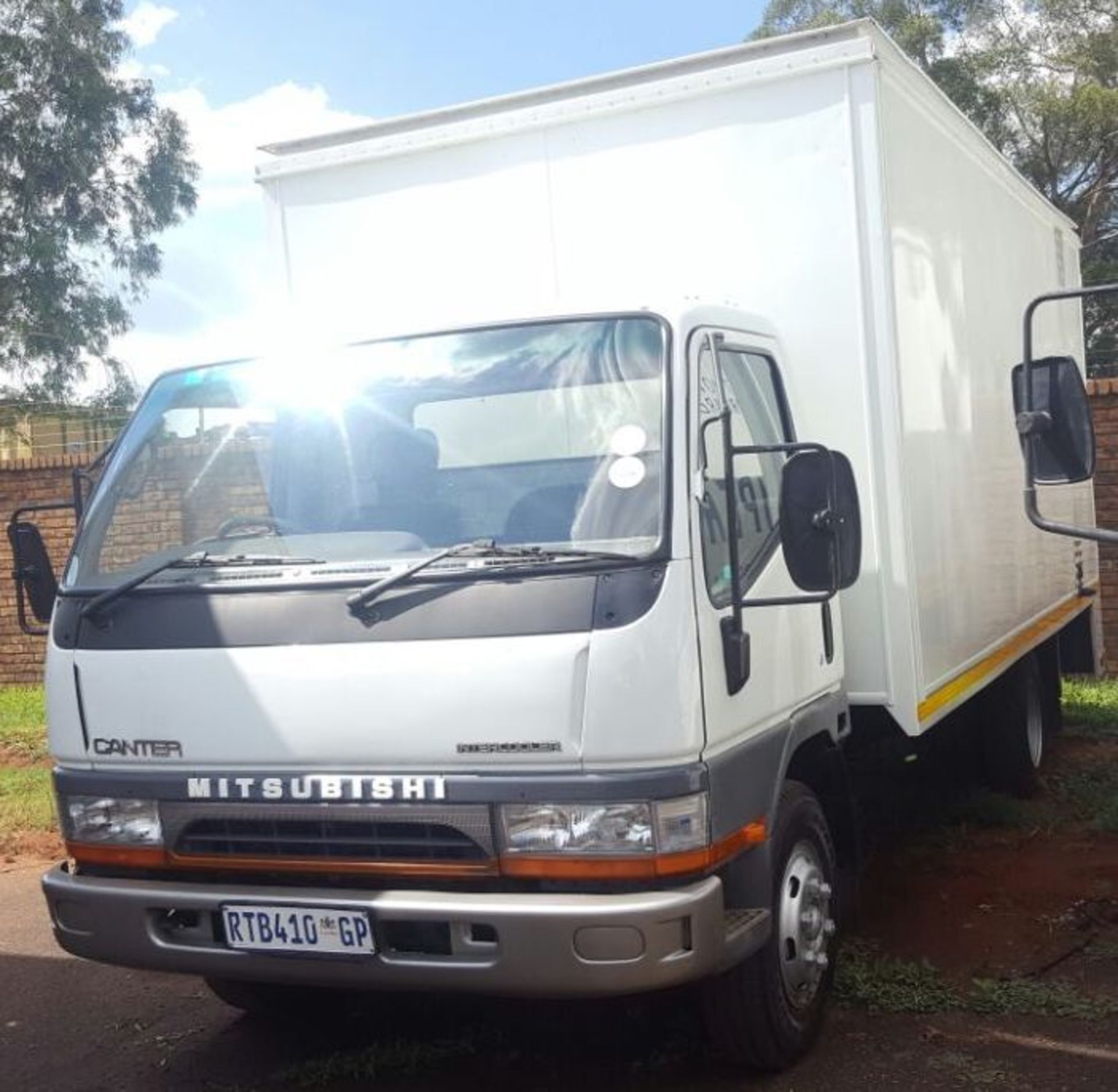 2004 MITSUBISHI CANTER FE7-143 V/VAN - (RTB410GP)