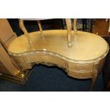 A KIDNEY SHAPED DRESSING TABLE & STOOL - NB: FRONT LEG LOOSE