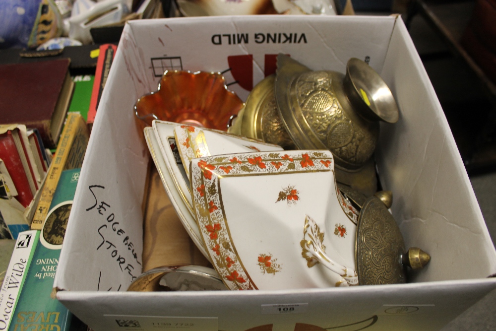 A BOX OF SUNDRIES TO INC BRASS, CARNIVAL GLASS ETC