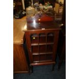 A SMALL EDWARDIAN MAHOGANY GLAZED DISPLAY CABINET