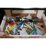 A TRAY OF DIECAST AEROPLANES, ETC