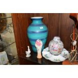 A SELECTION OF CERAMICS TO INC A NAO DUCK, ORIENTAL GINGER JAR, ETC (5)