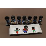 SEVEN GOLLY BAND FIGURES & SIMILAR PIN DISH