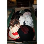 A BOX OF ASSORTED 1940S & 1950 ERA VINTAGE LADIES HATS