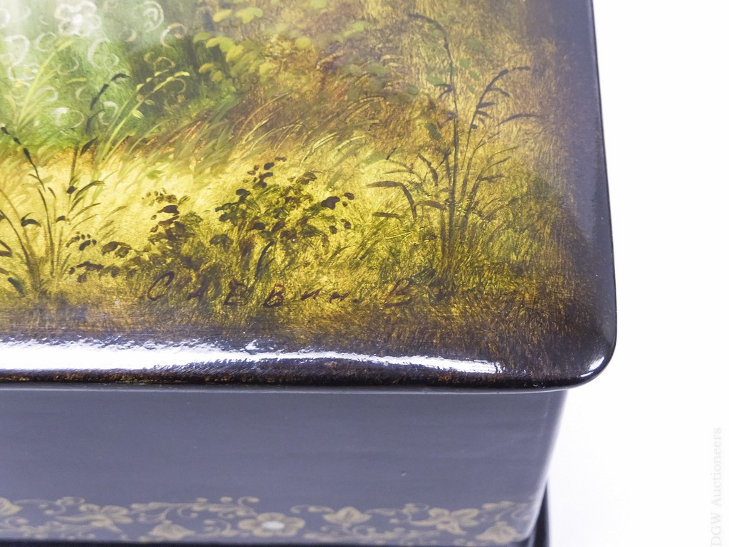 Fedoskino Russian Lacquer Box. - Image 7 of 10