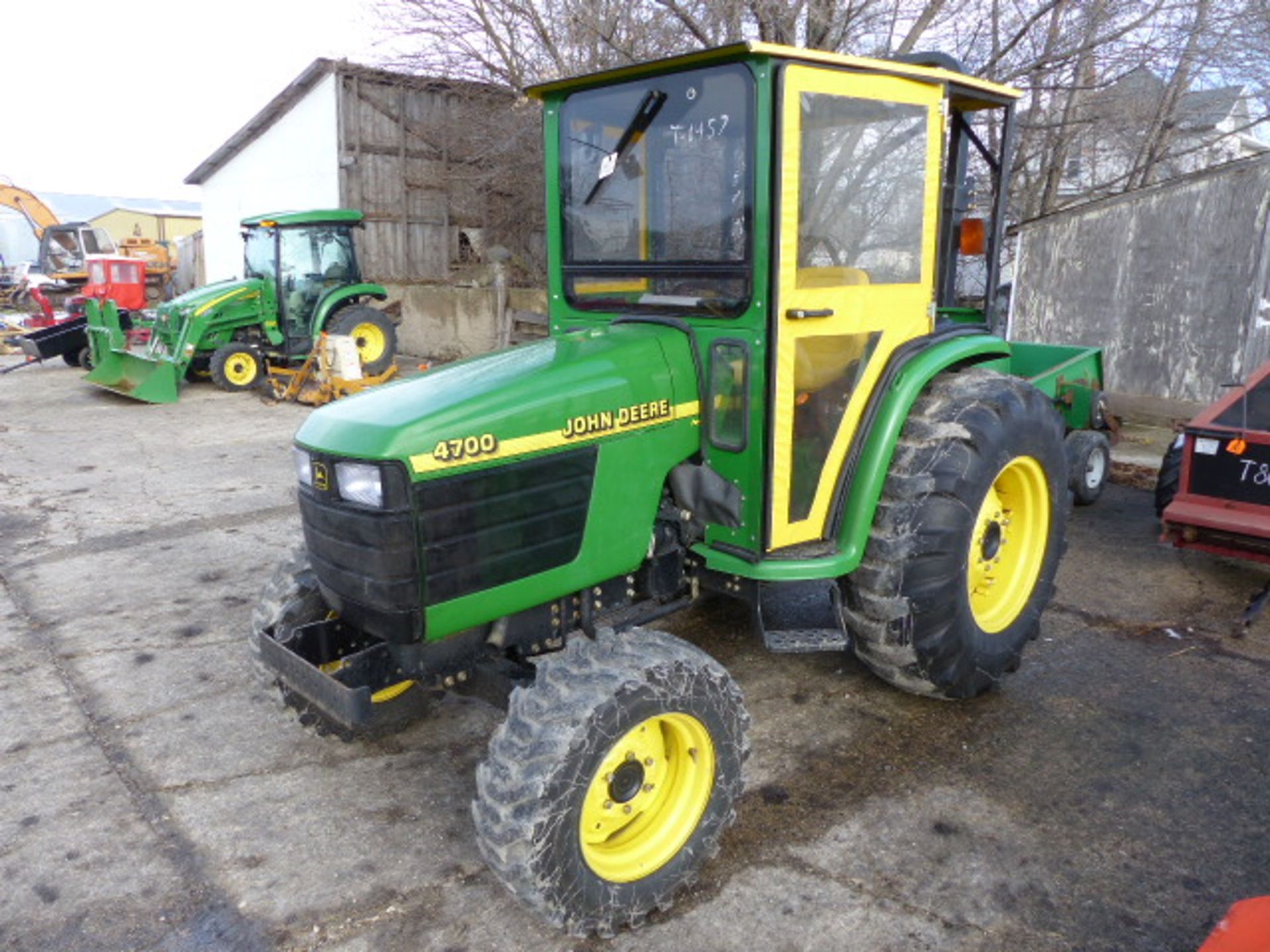 JD 4700 TRACTOR
