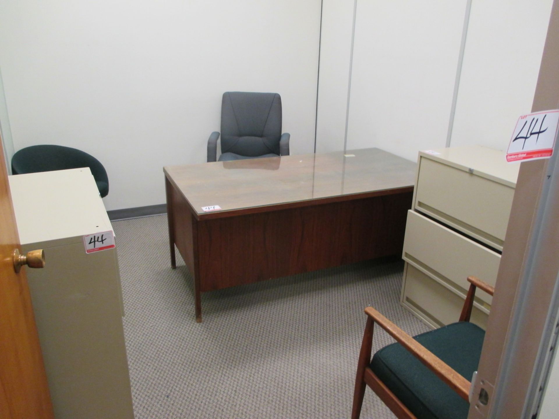 LOT - WALNUT DESK, BEIGE 3-DR LATERAL FILE CABINETS + CHAIRS