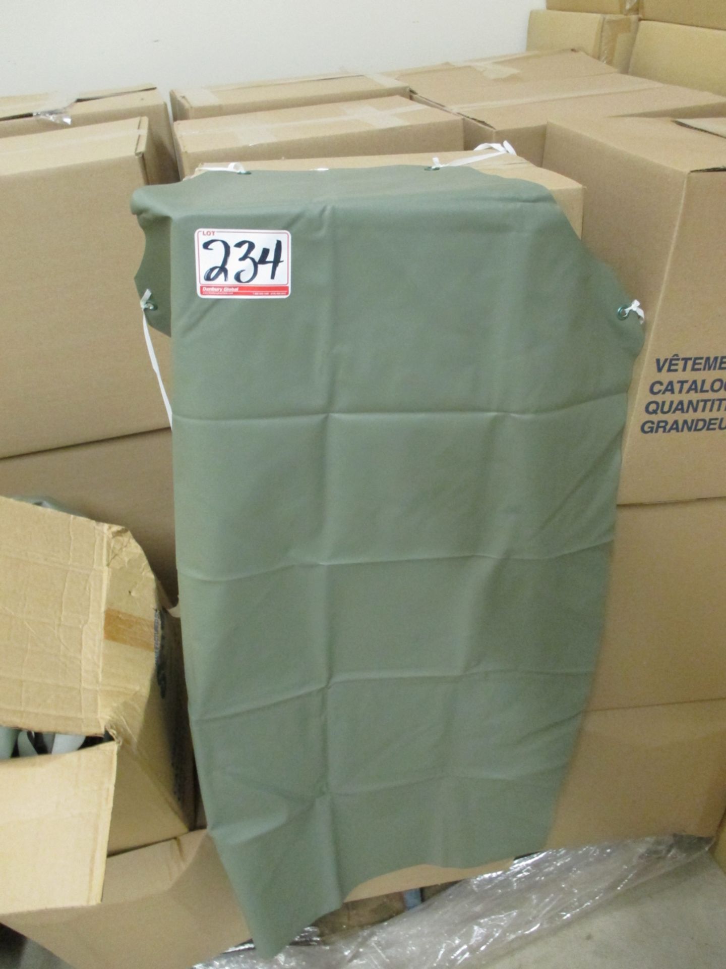 BOXES - GREEN AP-1276-G VINYL APRONS (35 PCS / BOX)