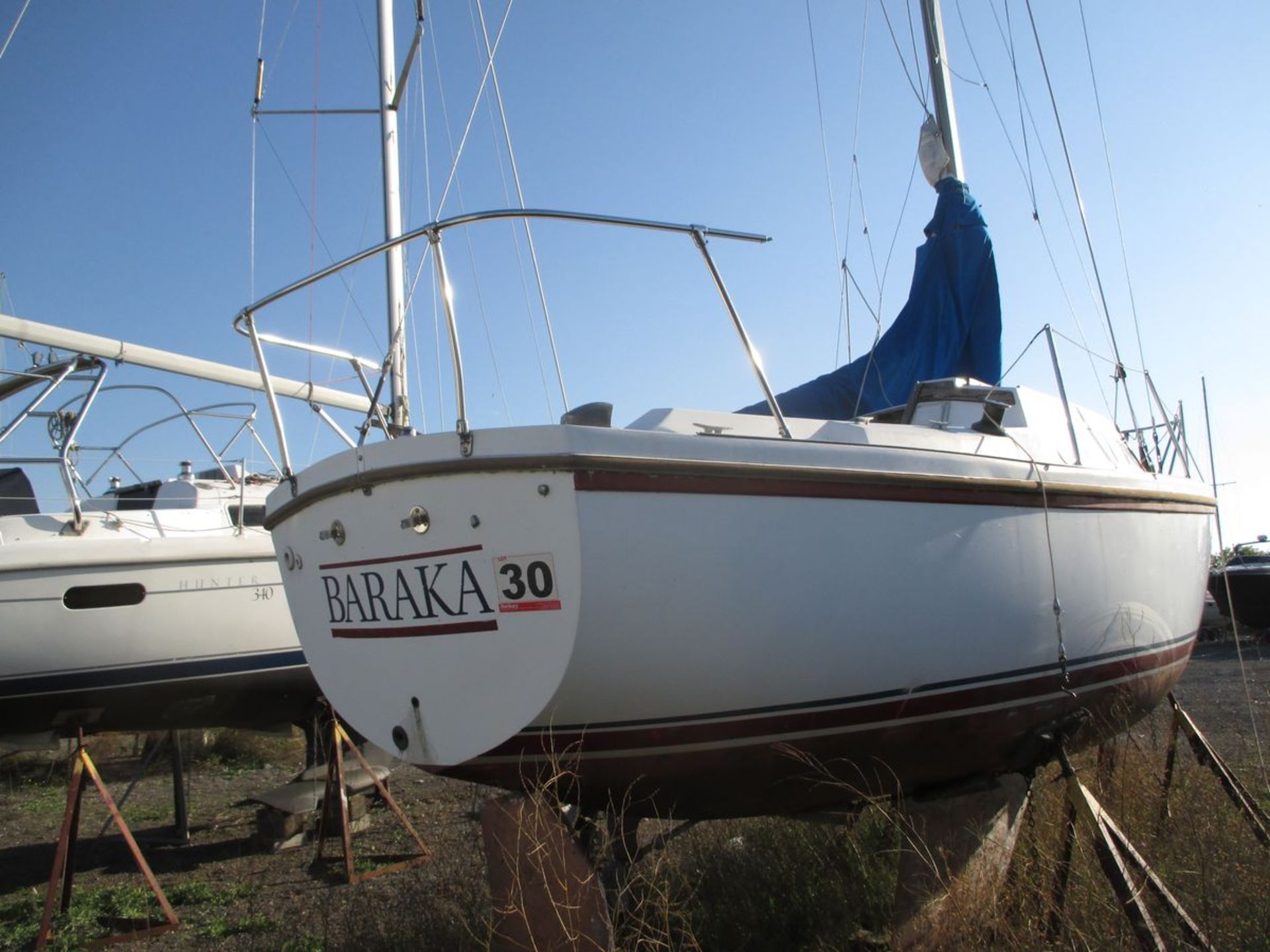 1976 CATALINA 27'L / 10'BEAM SAILBOAT C/W SAIL, MOTOR, HORIZON 25 2-WAY RADIO, (5) STEEL - Bild 2 aus 5