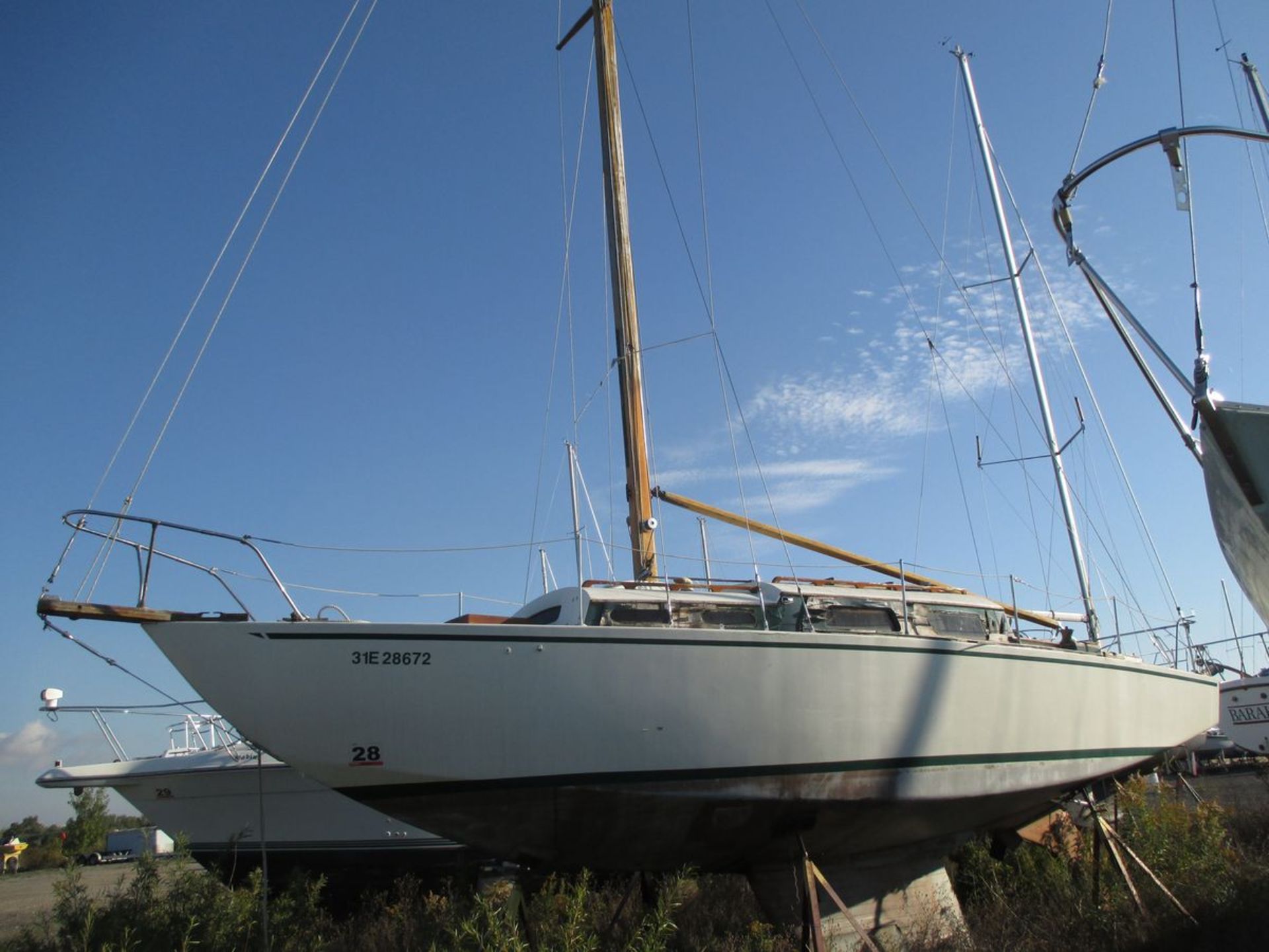 1966 CUSTOM BRISTOL 33'L / 9'BEAM SAILBOAT (NO SAILS) W/ YAMAHA MOTOR, (5) STABILIZING STANDS, RAY