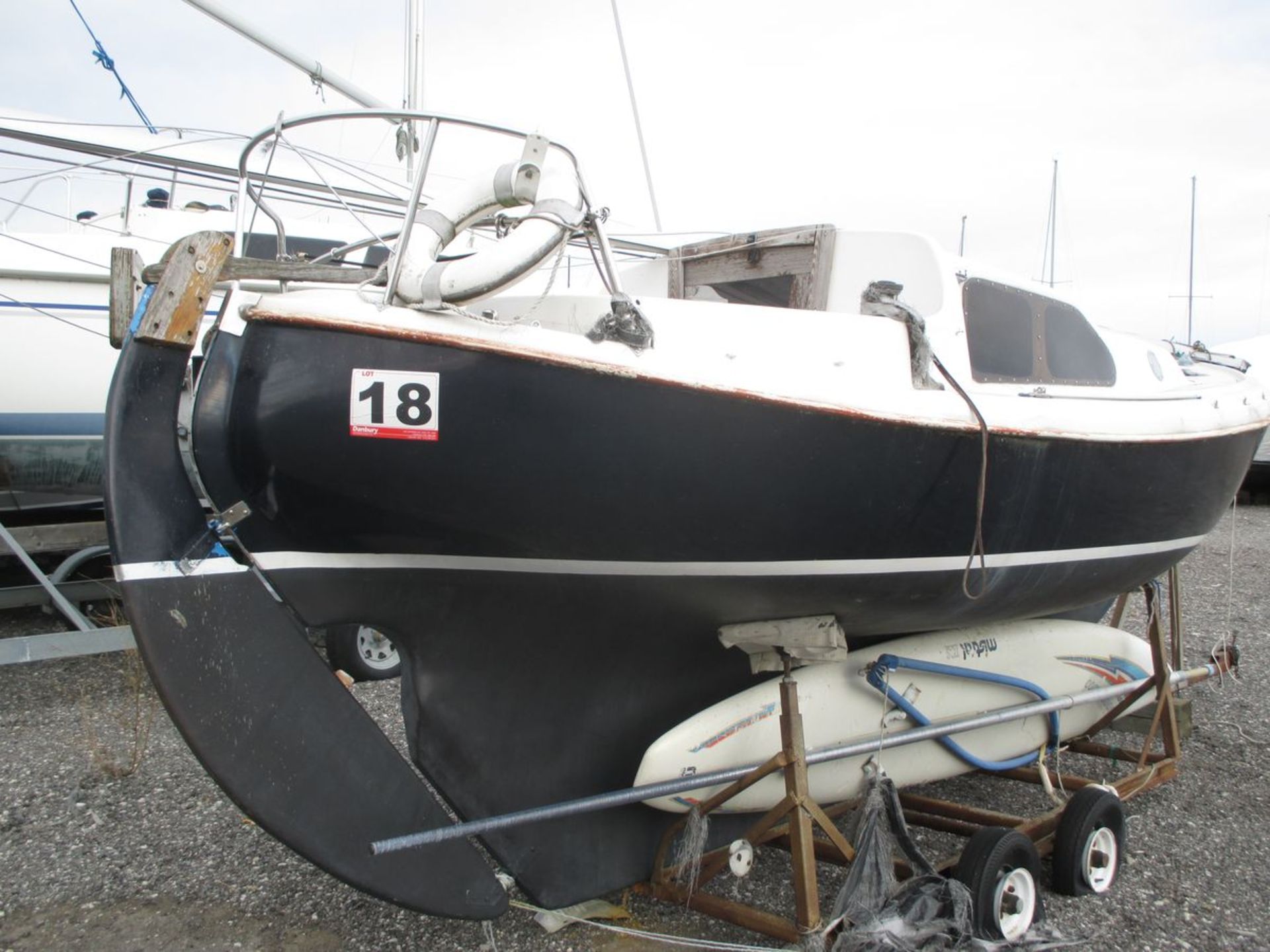 1979 HALMAN MODEL 20 20'L / 8.1'BEAM SAILBOAT C/W SAILS, REG # 25E14475 W/ TRAILER (TRAILER AS-IS, - Bild 2 aus 4