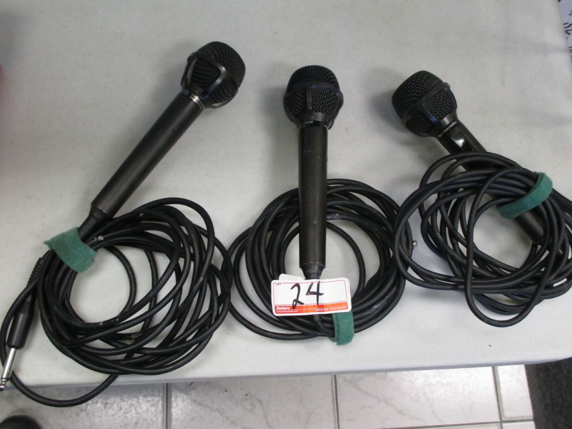 PCS - REALISTIC 33-1073A DYNAMIC MICROPHONES