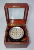 Schiffschronometer " WK Chronometerwerke Wempe Hamburg Kardanische Aufhängung in Mahagonybox mit