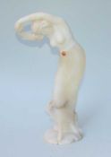 Alabaster-Figur, "Ausdruckstänzerin" wohl Isodora Duncan, um 1920 Verschiedenartiger Alabaster,