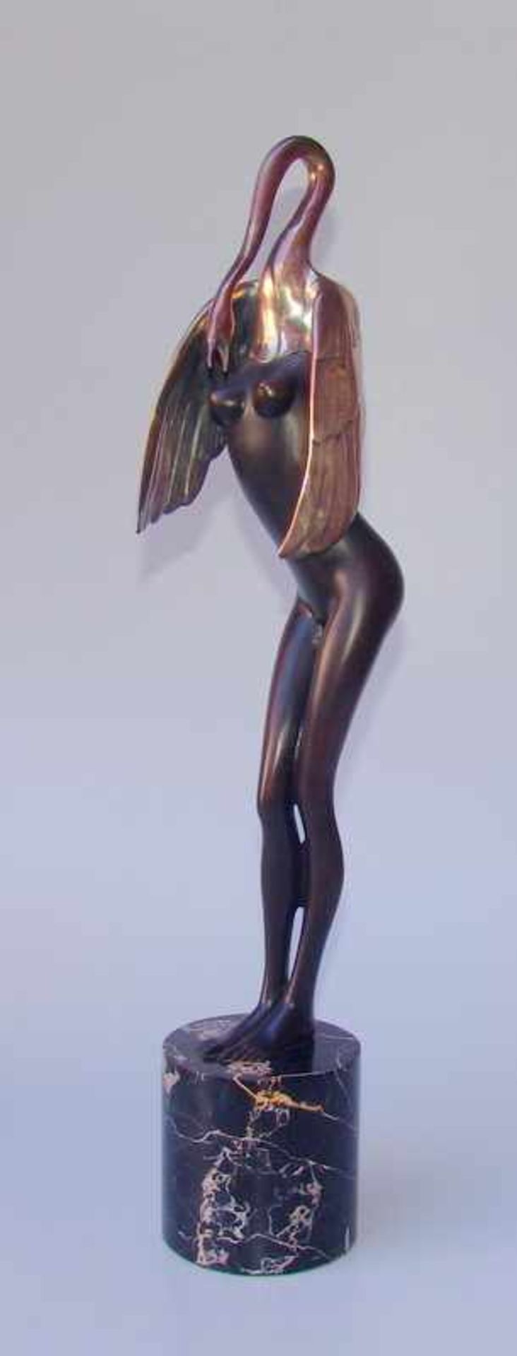 Bruni, Bruno (1935 Gradara/Italien): "Leda Col Cigno" von 1978, 362/1000 Bronze partiell versilbert,