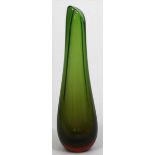 Solifleur-Vase, WMF. Tropfenform. Glasvase mit rot-grün verlaufendem Dekor. Min. Gebrauchsspuren.