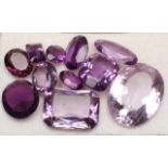 Elf div. Amethyste, zus. 45,25 ct. Verschiedene Farbtöne, Schliffarten und Größen.