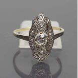 Art Deco-Diamantring. 585/000 GG und WG, brutto 2,5 g. Besetzt mit Diamant im Altschliff, ca. 0,15