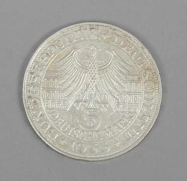 BRD, 5 Mark-Gedenkmünze "Markgraf von Baden". 1955. Silber, vz. - Image 2 of 2